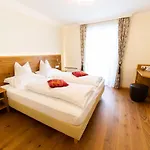 荷斯契瑙公寓式酒店 公寓式酒店 4*
