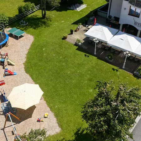 Hirschenau 4*